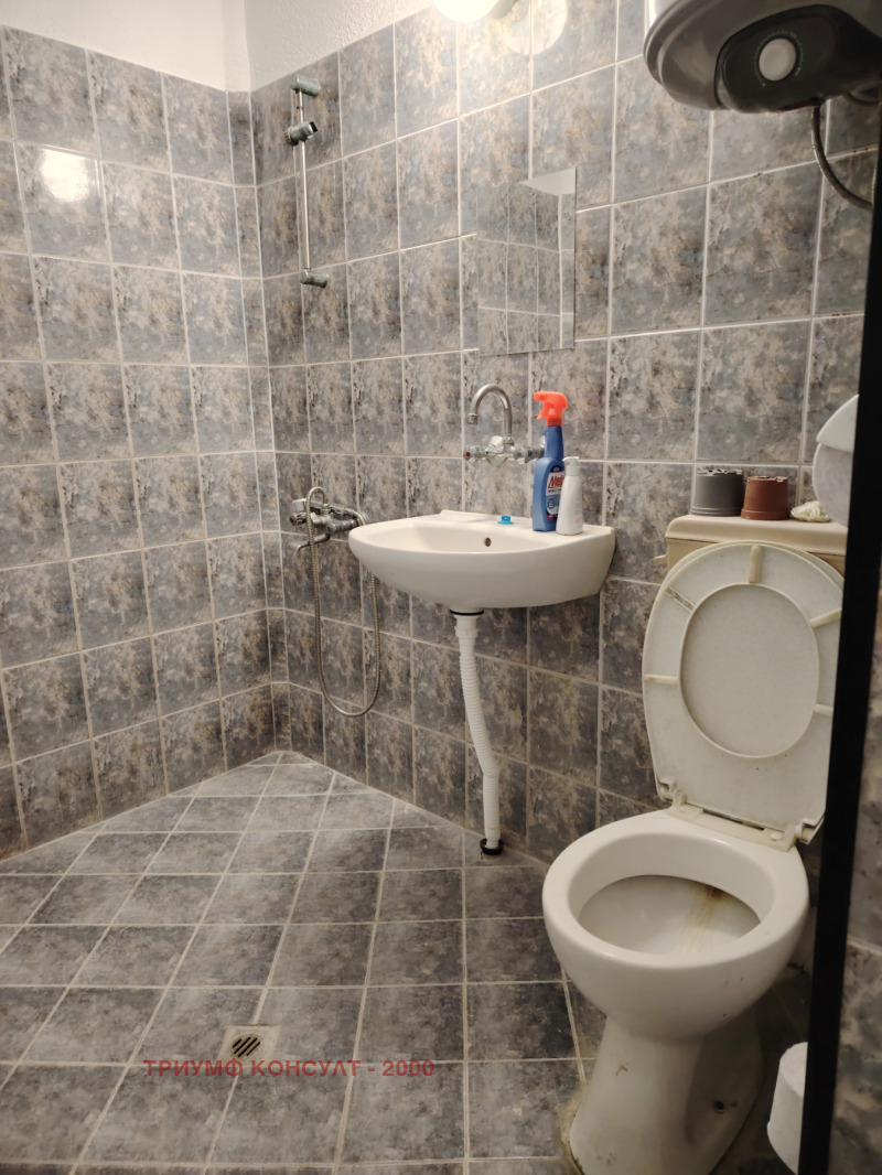 Издаје се  2 спаваће собе Софија , Левски Г , 76 м2 | 45743851 - слика [6]