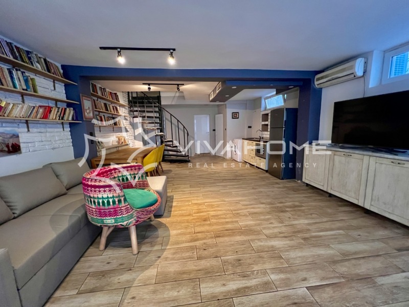 Дава под наем КЪЩА, гр. Варна, Център