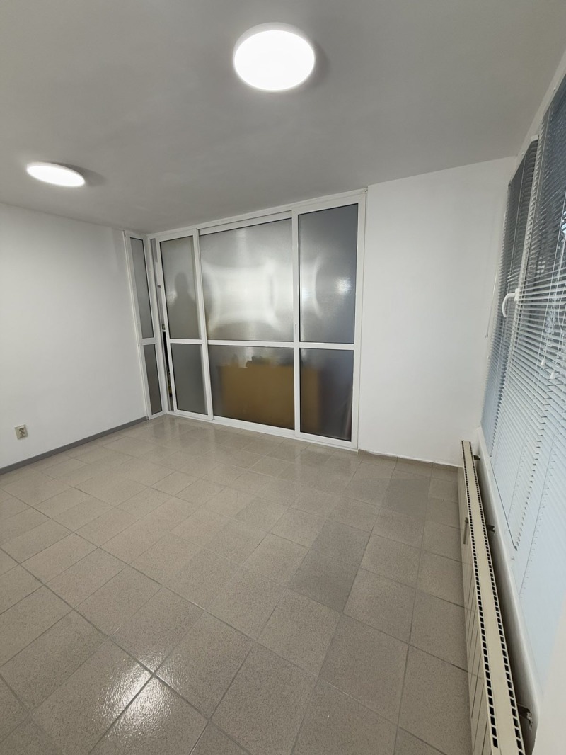 Para alugar  Estúdio Sofia , Lozenec , 39 m² | 44137064 - imagem [3]