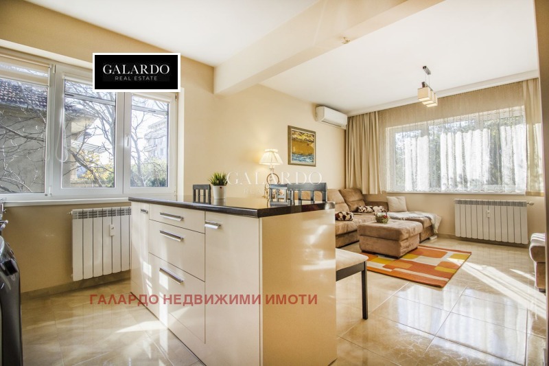 Дава под наем 3-СТАЕН, гр. София, Център, снимка 3 - Апартаменти - 53093298