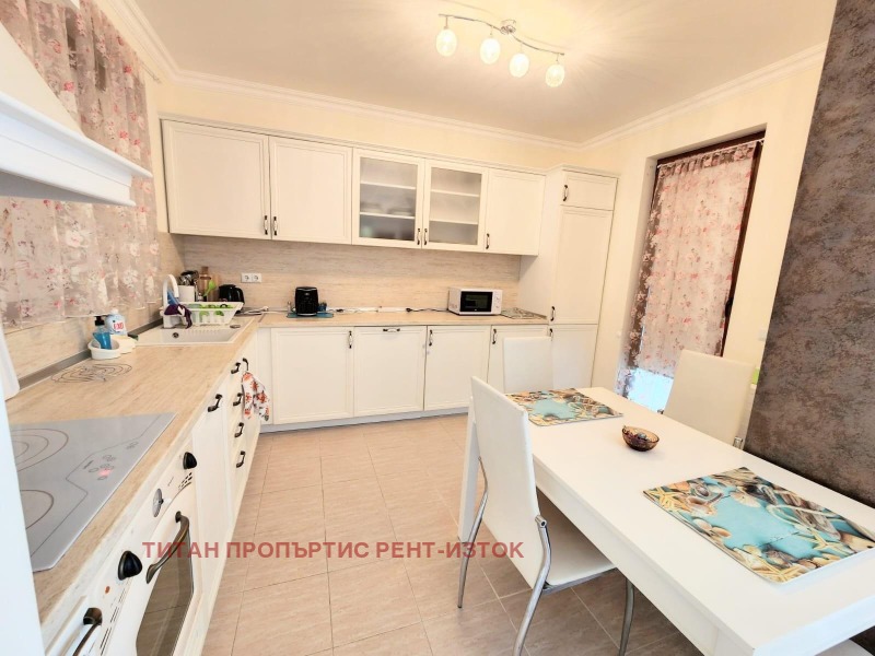 Дава под наем  Къща град Бургас , Сарафово , 135 кв.м | 51805162 - изображение [2]