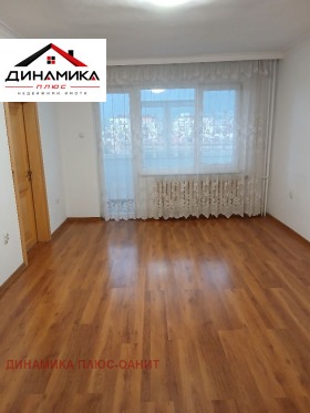 ���� ��� ���� 3-����� | Imot.bg � ����� ������ 8