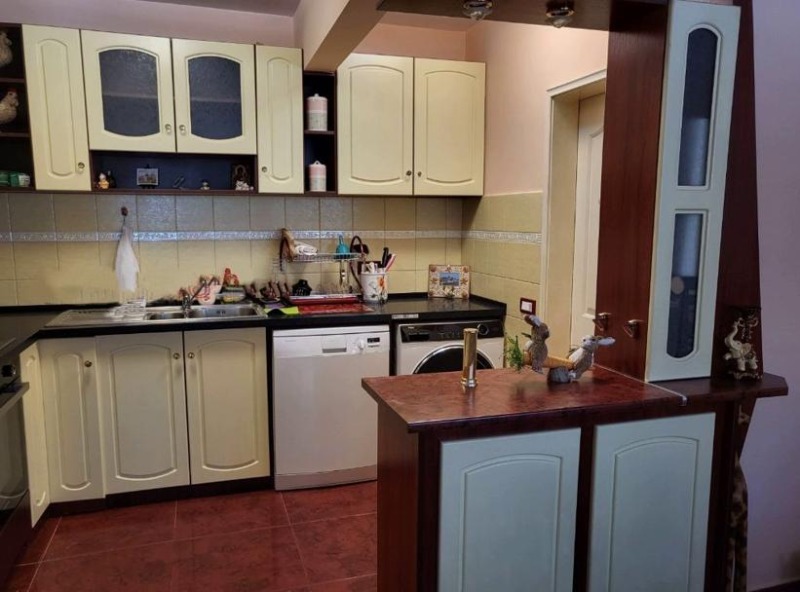 Дава под наем  4-стаен град София , Лагера , 117 кв.м | 21447570 - изображение [8]