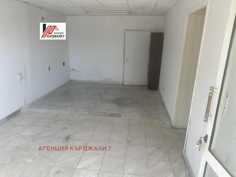 Do wynajęcia  Biuro Kardżali , Centar , 55 mkw | 94383223 - obraz [4]