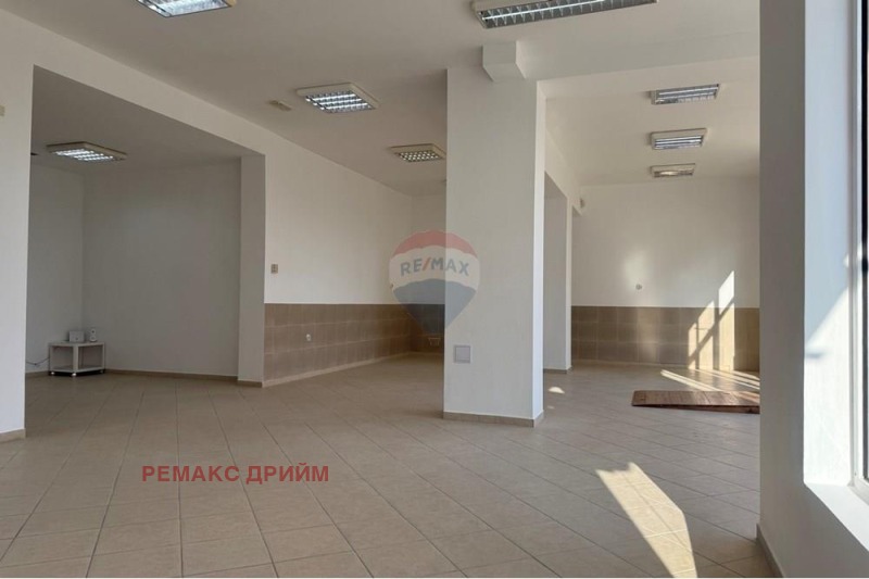 Дава под наем МАГАЗИН, гр. Варна, Владислав Варненчик 1, снимка 4 - Магазини - 53173787