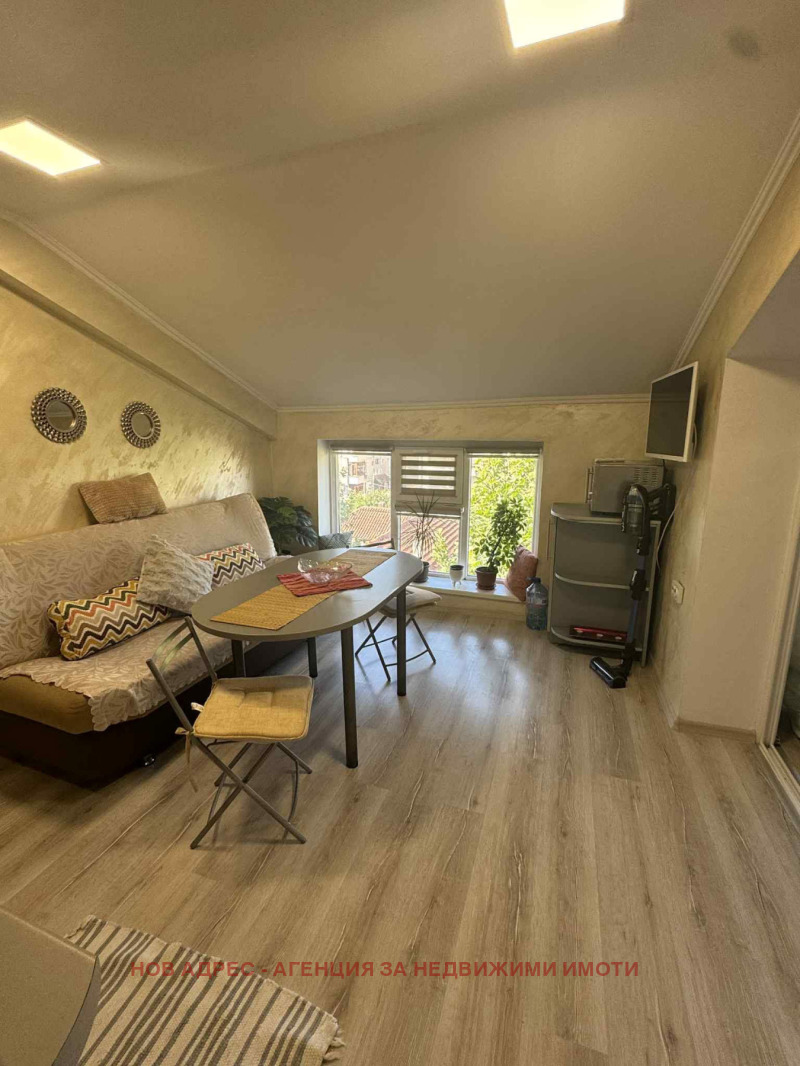 Дава под наем 2-СТАЕН, гр. Търговище, Вароша, снимка 2 - Апартаменти - 53082878