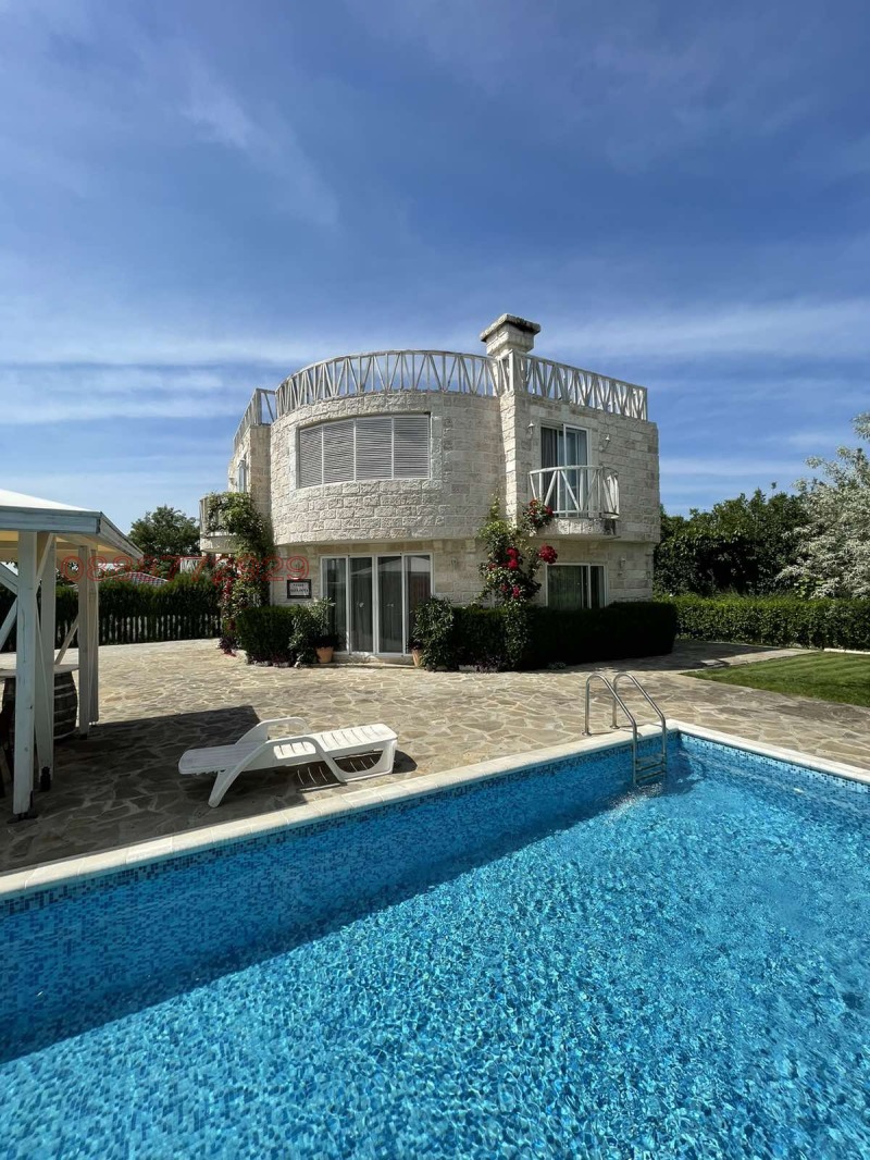 Дава под наем ВИЛА, с. Кошарица, област Бургас