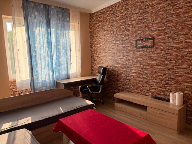 De inchiriat  1 dormitor Plovdiv , Țentâr , 80 mp | 81037857 - imagine [8]