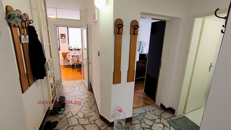 Издаје се  2 спаваће собе Русе , Центар , 80 м2 | 25421370 - слика [13]