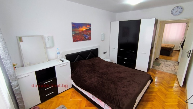 Издаје се  2 спаваће собе Русе , Центар , 80 м2 | 25421370 - слика [5]