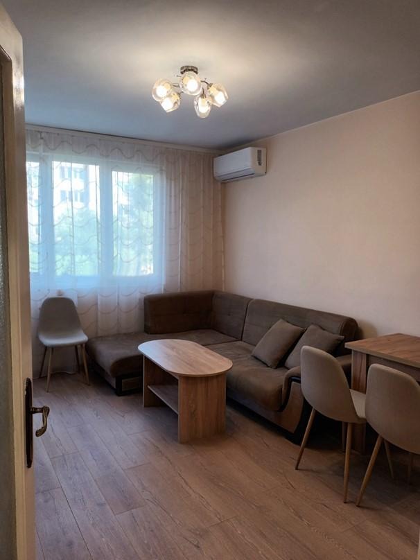 Дава под нем  2-стаен, град София, Света Троица •  599 EUR • ID 82325963 — holmes.bg - [1] 