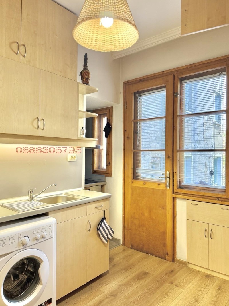 Дава под наем 3-СТАЕН, гр. София, Център, снимка 2 - Апартаменти - 53036614