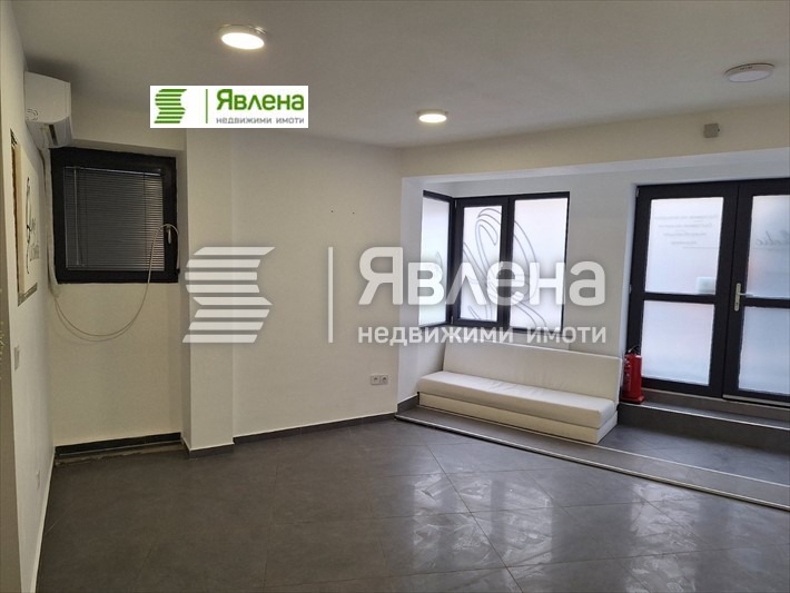 Do wynajęcia  Sklep Sofia , Lozenec , 45 mkw | 67399618 - obraz [4]