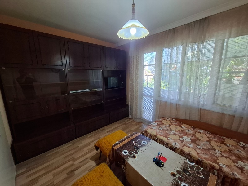En renta  2 dormitorios Plovdiv , Kyuchuk Parizh , 90 metros cuadrados | 28486024 - imagen [12]