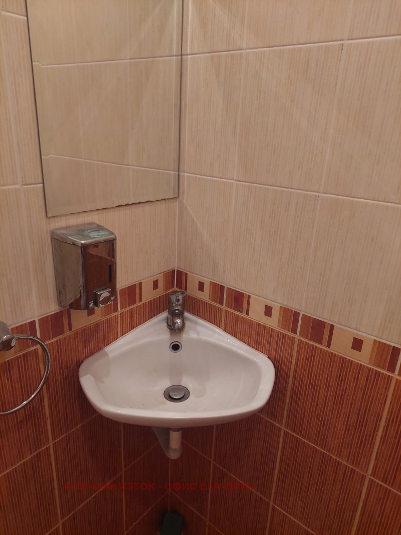 Te huur  Kantoor Sofia , Tsentar , 25 m² | 61863107 - afbeelding [4]