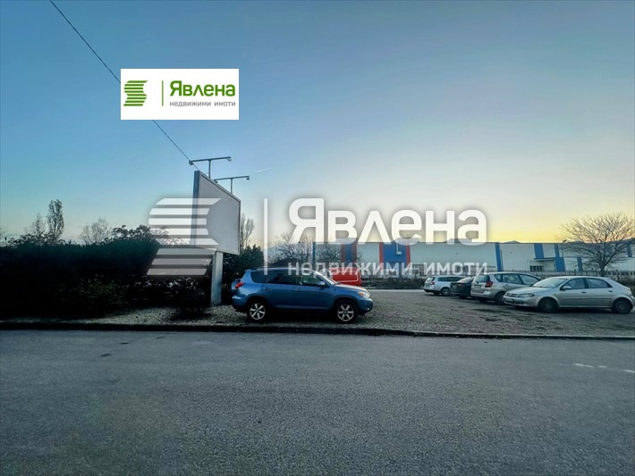 Дава под наем СКЛАД, гр. София, Военна рампа, снимка 14 - Складове - 54876619