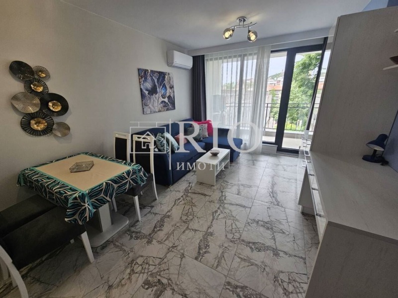 En renta  1 dormitorio Plovdiv , Tsentar , 76 metros cuadrados | 83812230 - imagen [4]