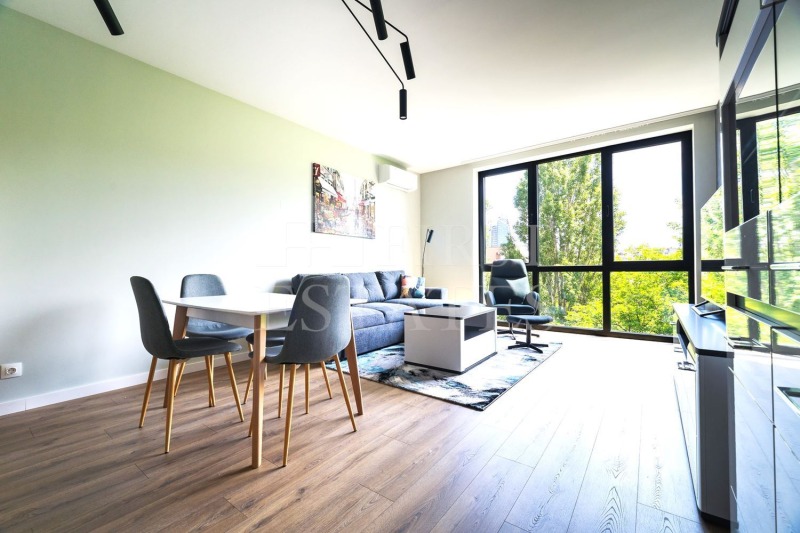 Zu vermieten  1 Schlafzimmer Sofia , Izgrew , 66 qm | 32789448