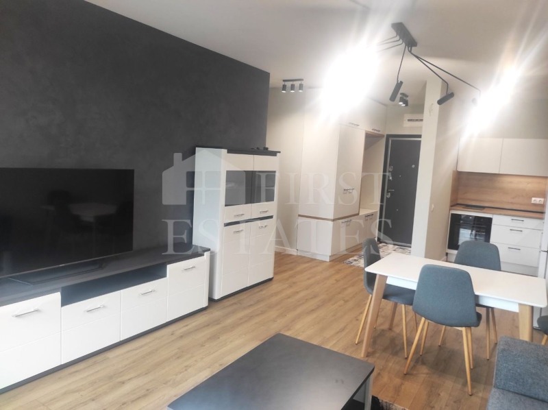 В аренду  1 спальня София , Изгрев , 66 кв.м | 32789448 - изображение [2]