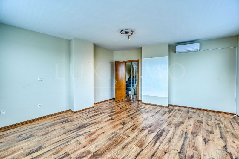 Til leje  Maisonette Sofia , Geo Milev , 297 kvm | 18236075 - billede [16]