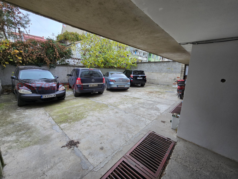 Дава под наем ГАРАЖ, ПАРКОМЯСТО, гр. Варна, ХЕИ, снимка 3 - Гаражи и паркоместа - 53138949