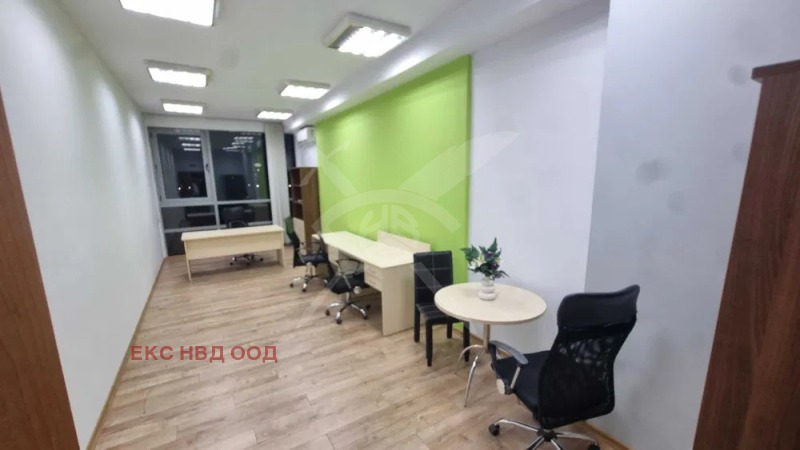 Дава под Наем ОФИС в град Пловдив, Гагарин - 28 кв.м / 180 € » 352.05 лв., ЕКС НВД ПЛОВДИВ ООД