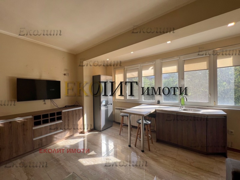 Vuokrattavana  2 makuuhuonetta Sofia , Borovo , 75 neliömetriä | 85165299