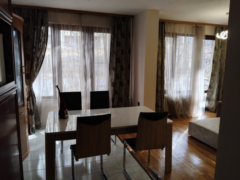 Дава под наем 3-СТАЕН, гр. София, Лозенец, снимка 2 - Апартаменти - 53014860