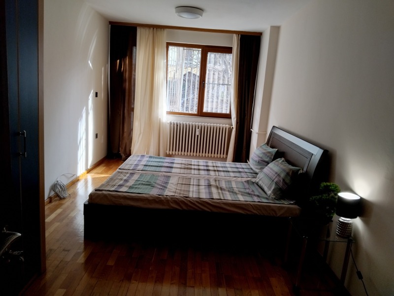 Дава под наем 3-СТАЕН, гр. София, Лозенец, снимка 13 - Апартаменти - 53014860