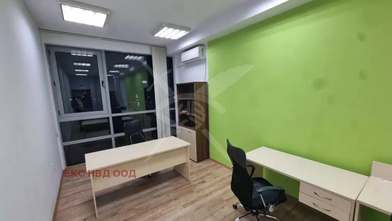 Дава под наем ОФИС, гр. Пловдив, Гагарин, снимка 2 - Офиси - 53202742