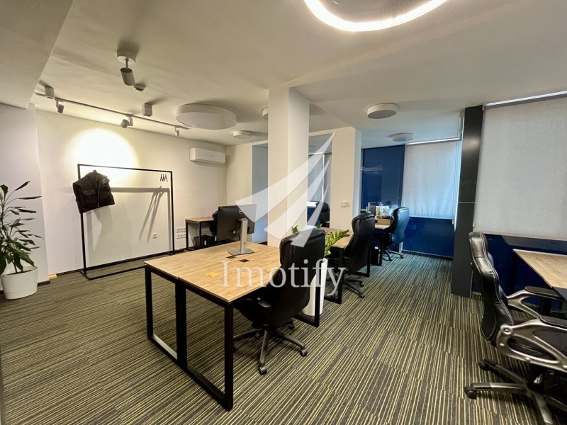Дава под Наем ОФИС в град София, Център - 177 кв.м / 2 000 € » 3 911.66 лв., ИМОТИФАЙ