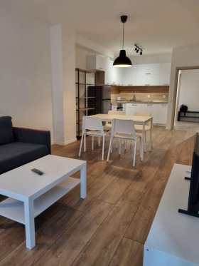 1 dormitor Zona B-18, Sofia
