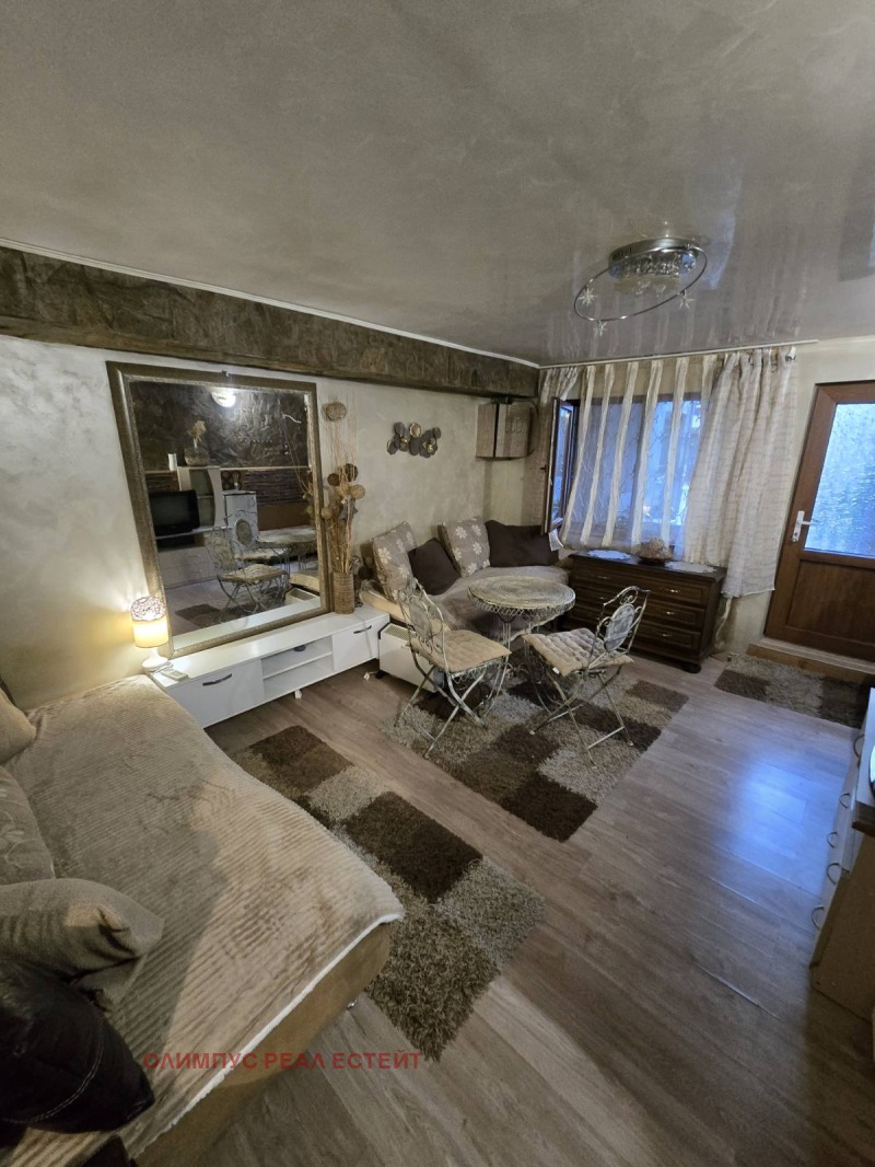 Под наем 1-СТАЕН, град Пловдив, Център • 800 лв. / 409.03 € • 53106500 1
