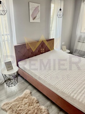 1 Schlafzimmer Tschajka, Warna 10