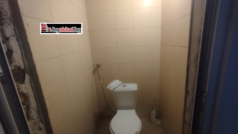 Дава под наем ПРОМ. ПОМЕЩЕНИЕ, гр. Божурище, област София област, снимка 4 - Производствени сгради - 53037118