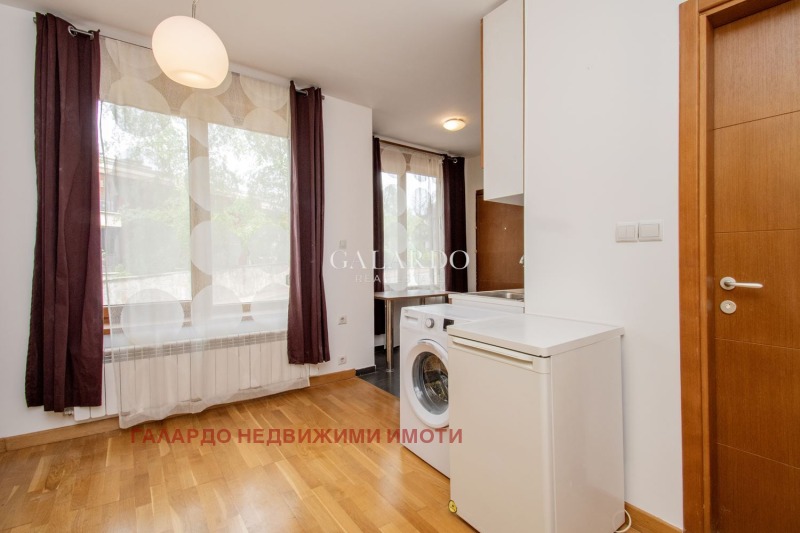 Дава под нем  1-стаен, град София, Бояна •  280 EUR • ID 39543129 — holmes.bg - [1] 