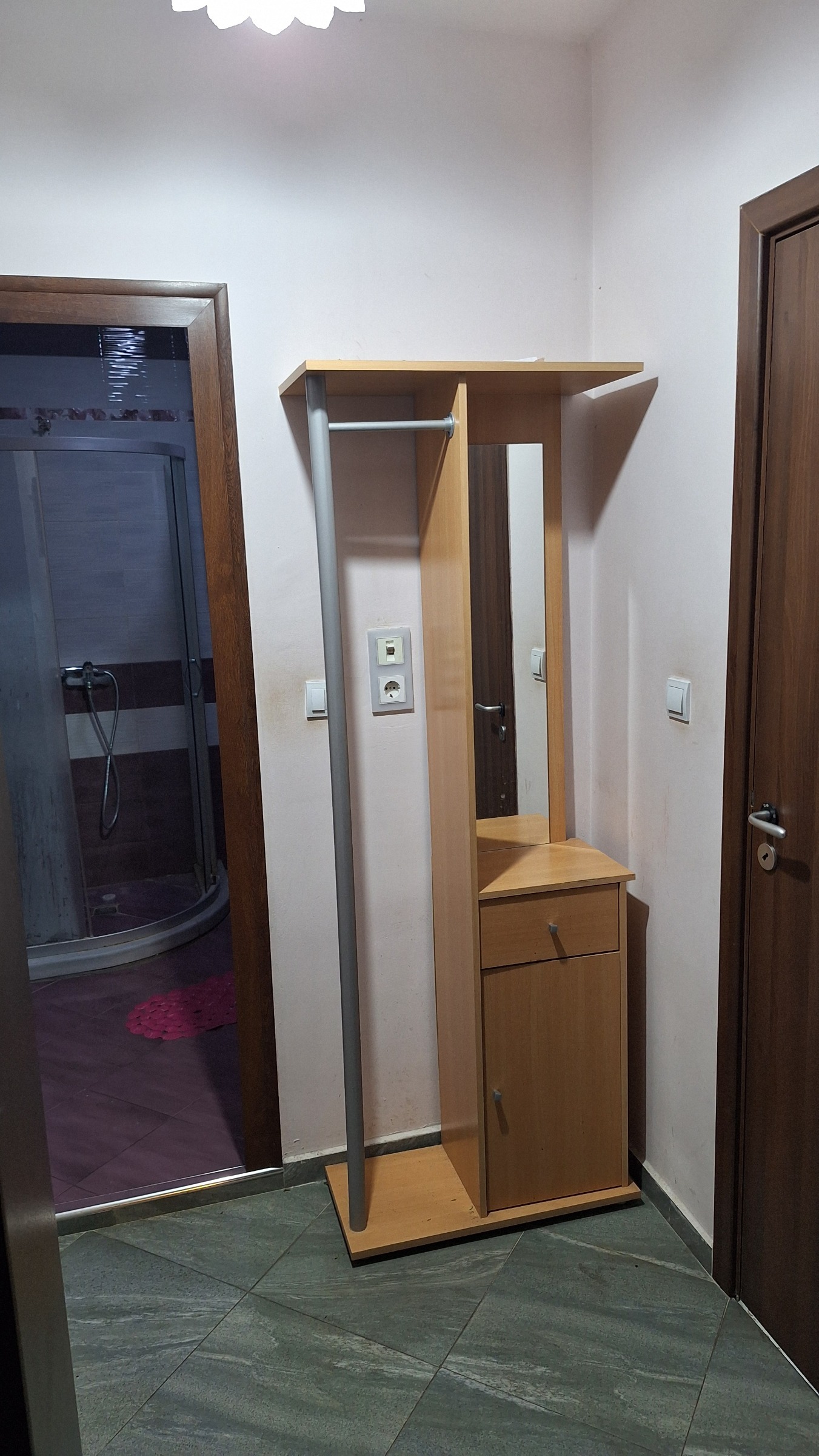 Дава под наем 2-СТАЕН, гр. Пловдив, Кършияка, снимка 2 - Апартаменти - 56061556