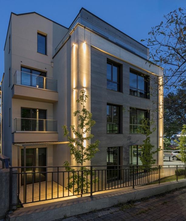 Da affittare  Ufficio Plovdiv , Tsentar , 340 mq | 52320537