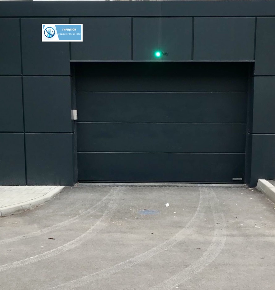 Дава под наем ГАРАЖ, ПАРКОМЯСТО, гр. Русе, Център