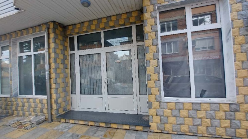 Дава под Наем МАГАЗИН в град Хасково, Каменни - 80 кв.м / 307 € » 600.44 лв., ИМОТИ-МИРА
