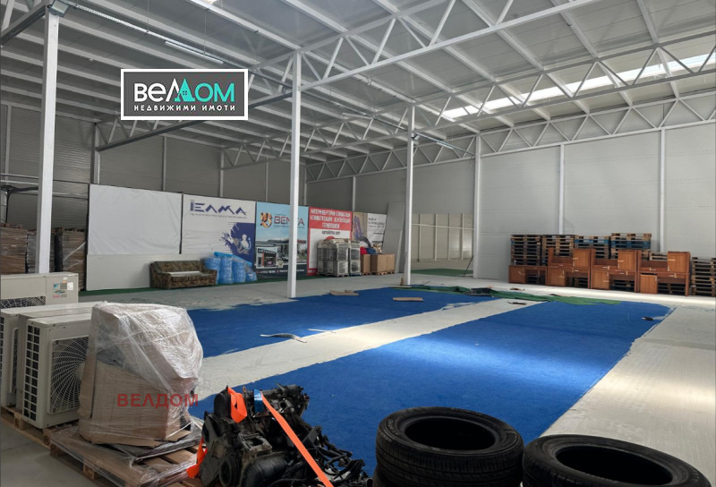 Дава под Наем СКЛАД в град Варна, с. Тополи - 580 кв.м / 2 320 € » 4 537.53 лв., ВЕЛДОМ