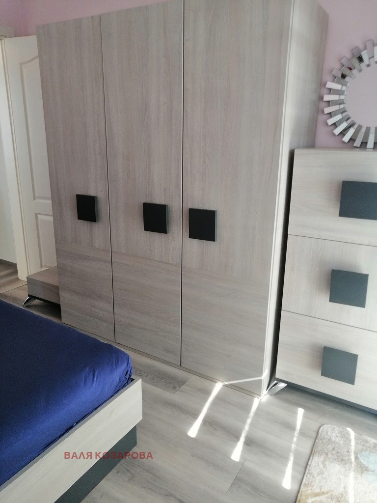 Издаје се  1 спаваћа соба Плевен , Широк центар , 68 м2 | 89932154 - слика [6]
