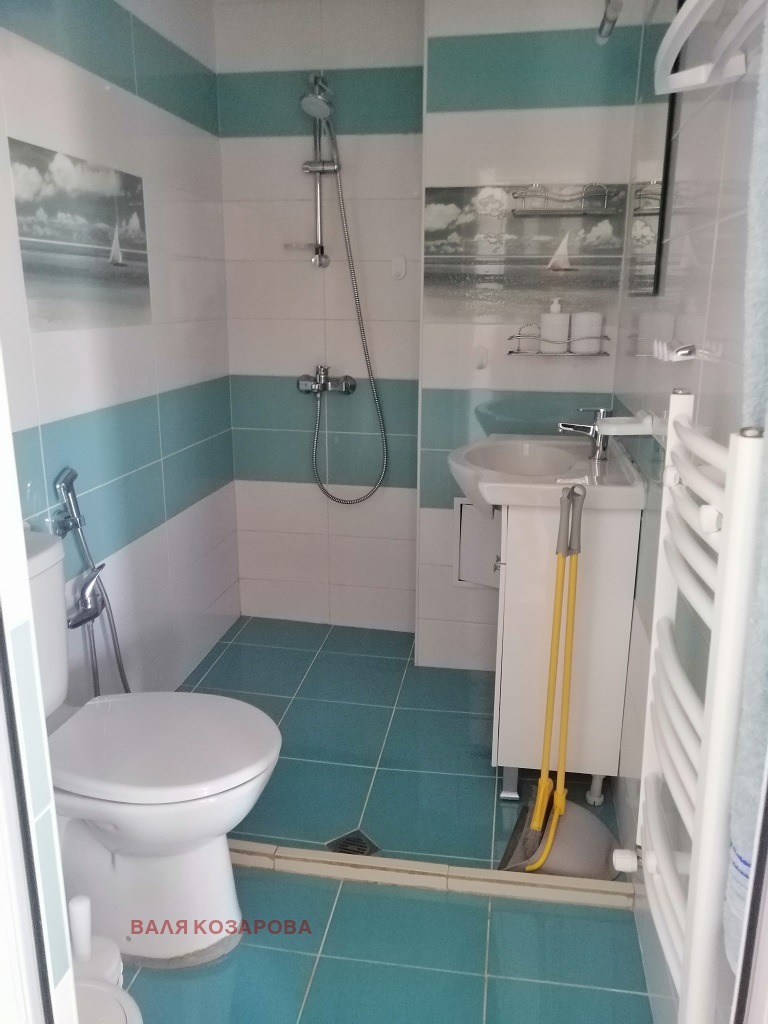 Издаје се  1 спаваћа соба Плевен , Широк центар , 68 м2 | 89932154 - слика [10]