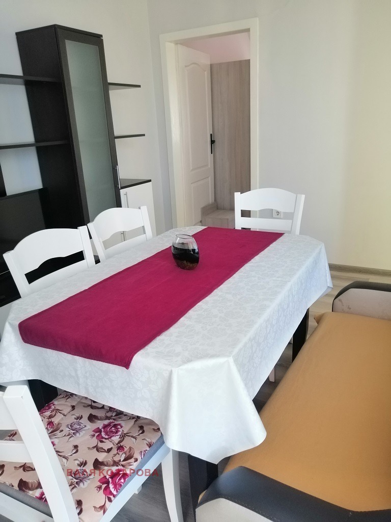 Издаје се  1 спаваћа соба Плевен , Широк центар , 68 м2 | 89932154 - слика [4]