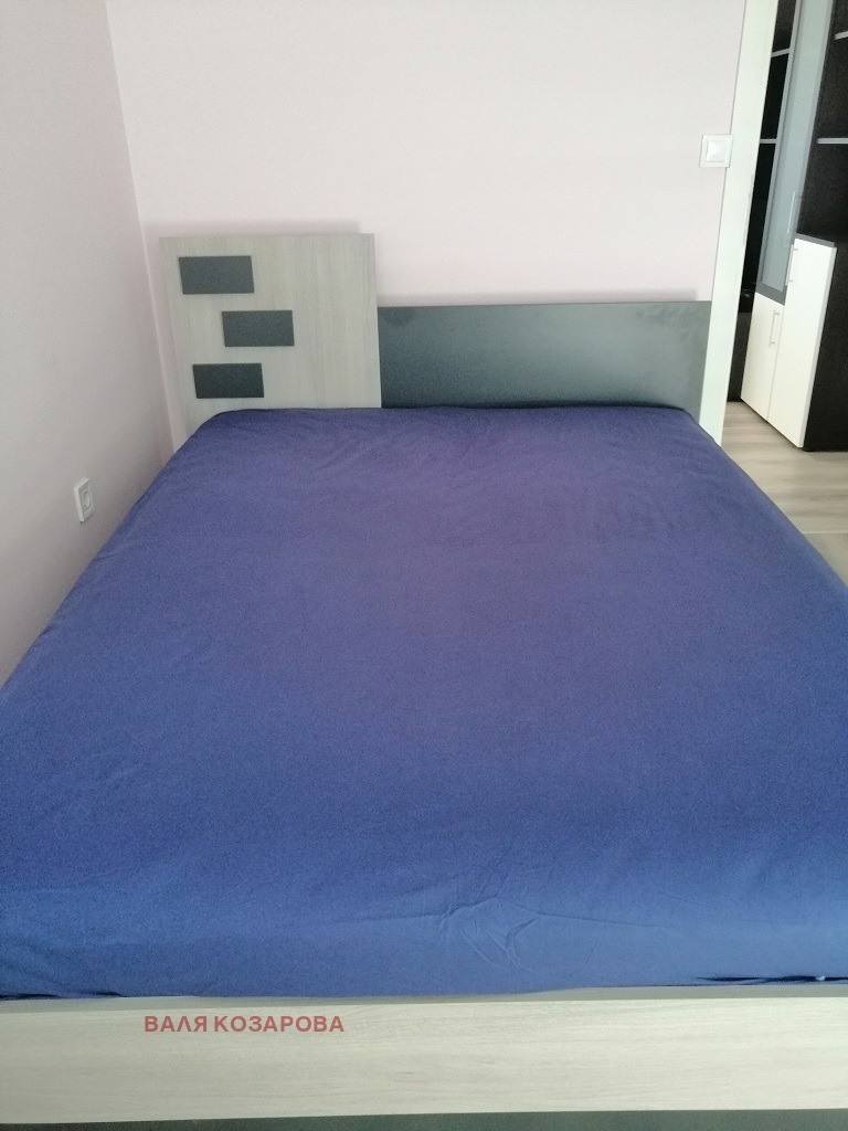 Издаје се  1 спаваћа соба Плевен , Широк центар , 68 м2 | 89932154 - слика [5]