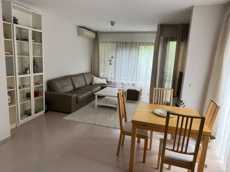 Дава под наем  3-стаен град София , Банишора , 117 кв.м | 97296114