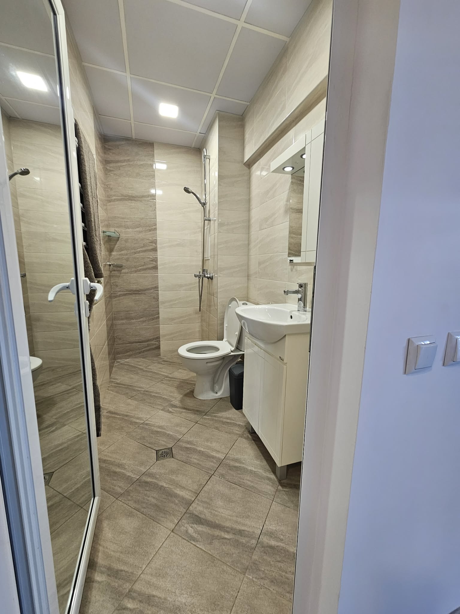 Дава под наем 2-СТАЕН, гр. София, Красно село, снимка 8 - Апартаменти - 56078697