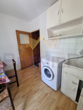 1 dormitor Levsci 1, Varna