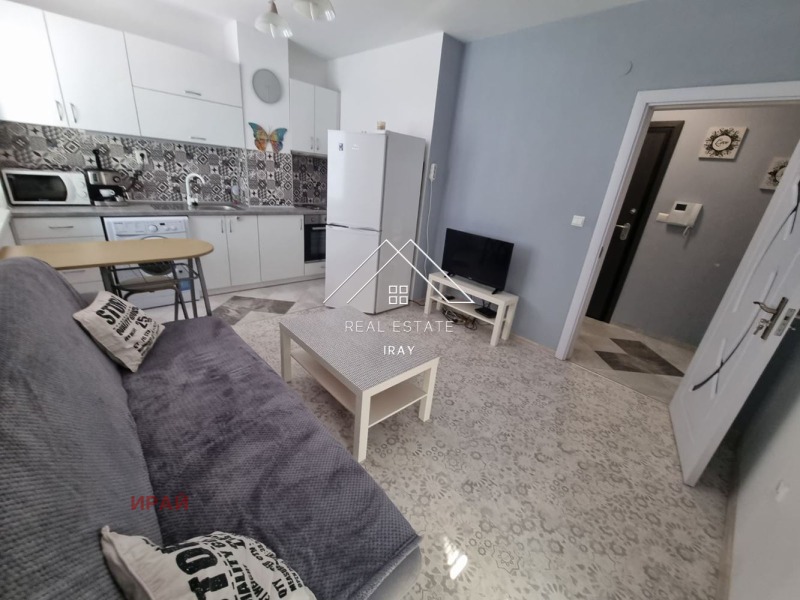 A louer  1 chambre Stara Zagora , Tri tchoutchoura - tsentar , 60 m² | 63045829