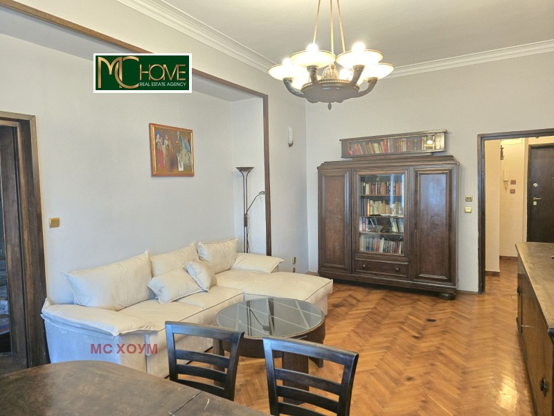 A louer  2 chambres Sofia , Tsentar , 100 m² | 24290357